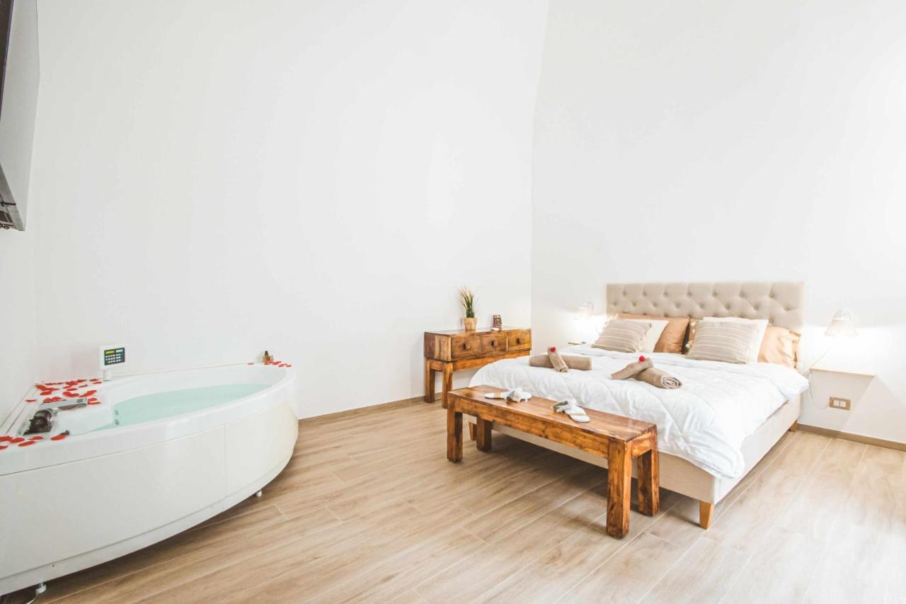 Cas358 Luxury Suite Bari Zewnętrze zdjęcie