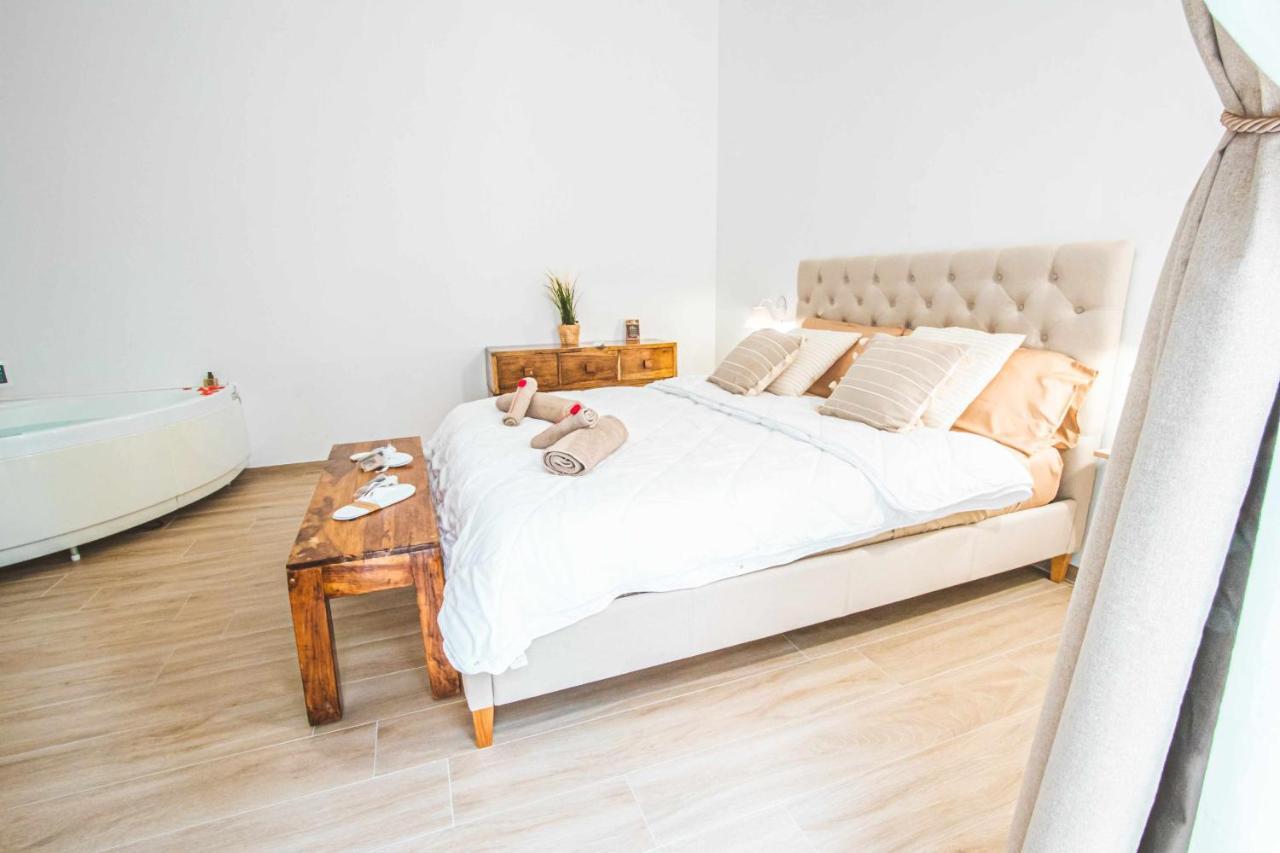 Cas358 Luxury Suite Bari Zewnętrze zdjęcie